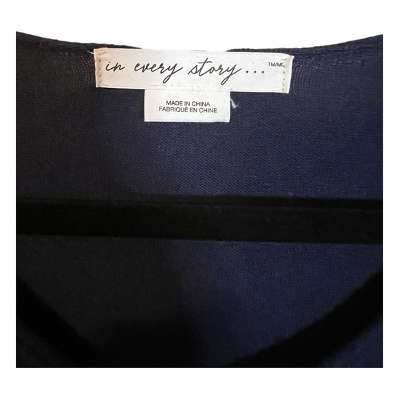 A Pennington’s striped blue sweater in size 0X - Picture 3 of 6